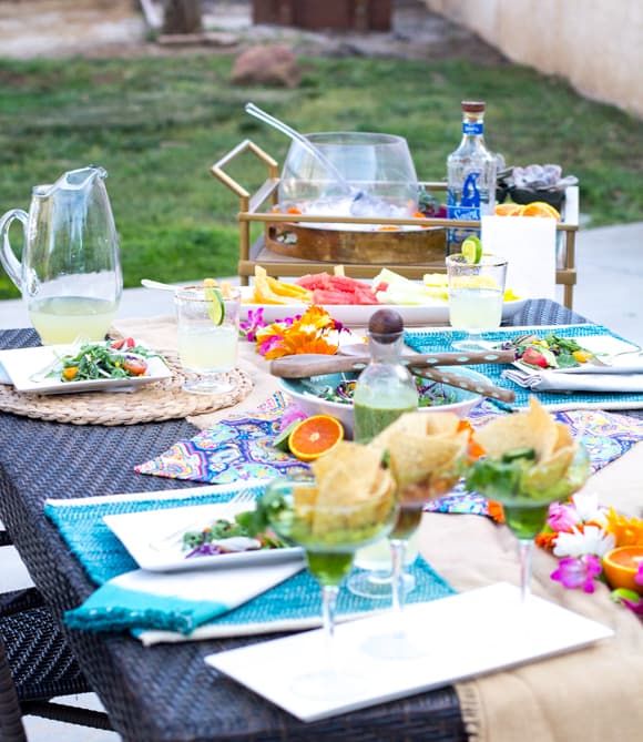 This Cinco de Mayo backyard party is full of color and simple Cinco de Mayo party food ideas that you can easily make yourself.