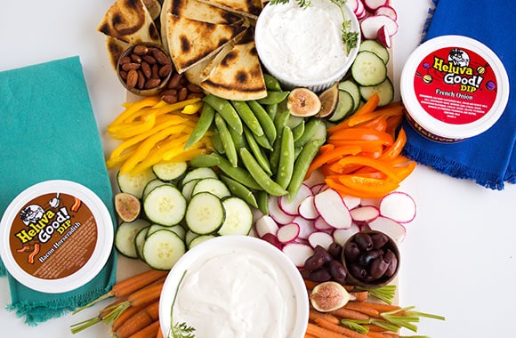 Need veggie tray ideas? Make a bountiful farm fresh veggie platter for your next BBQ or backyard party.
