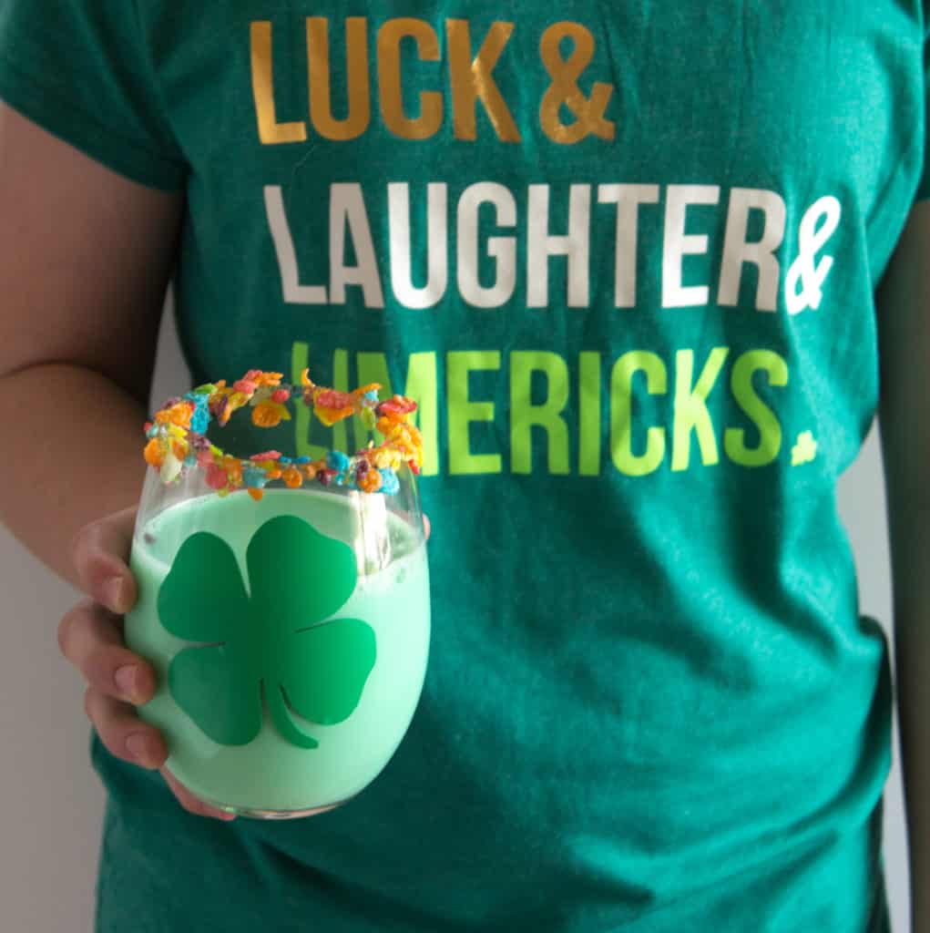 They're going to love these simple Saint Patrick's Day cereal ideas! From Fruity Pebble rimmed glasses to Lucky Charm topped donuts, plus more. 
