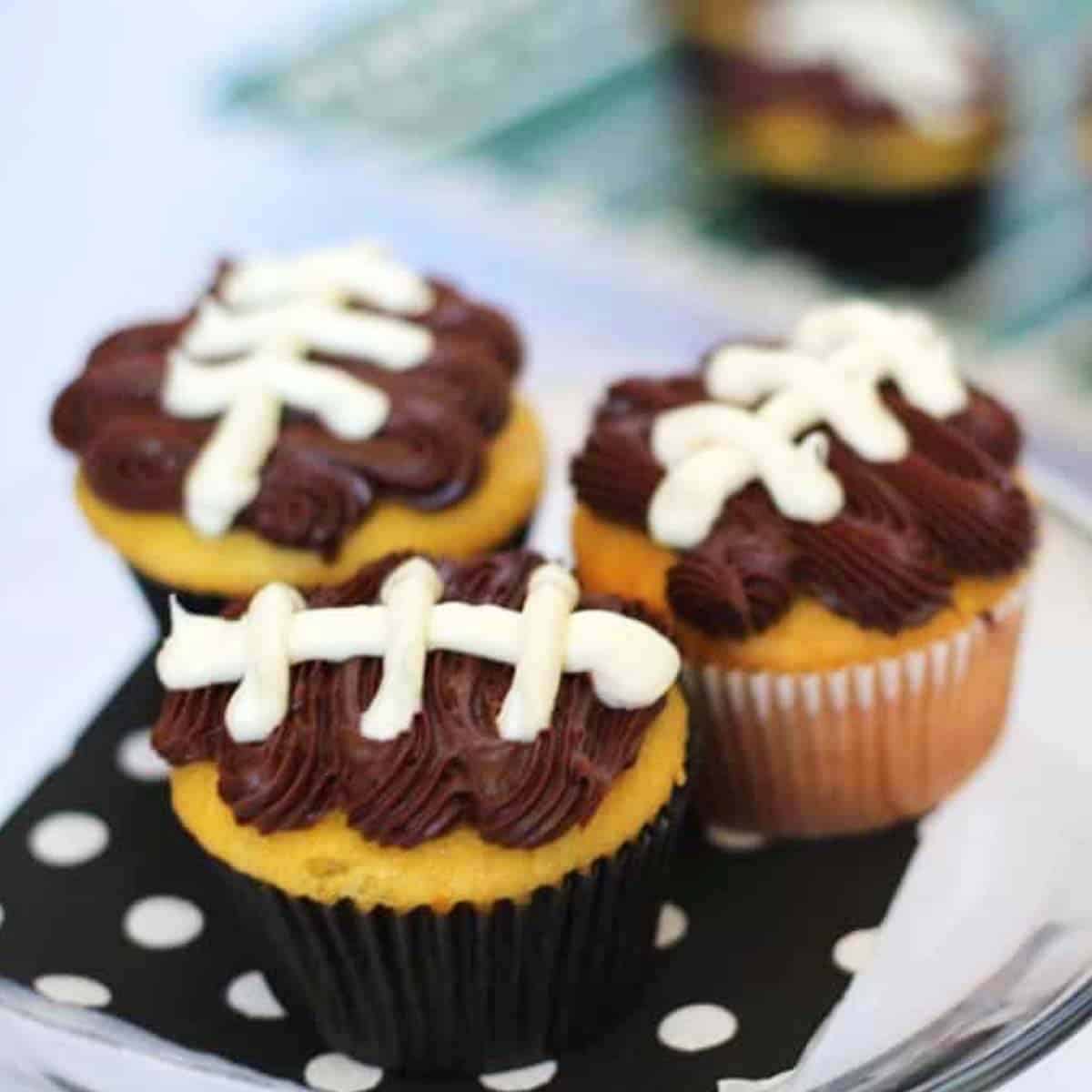 Easy Cupcakes for Superbowl